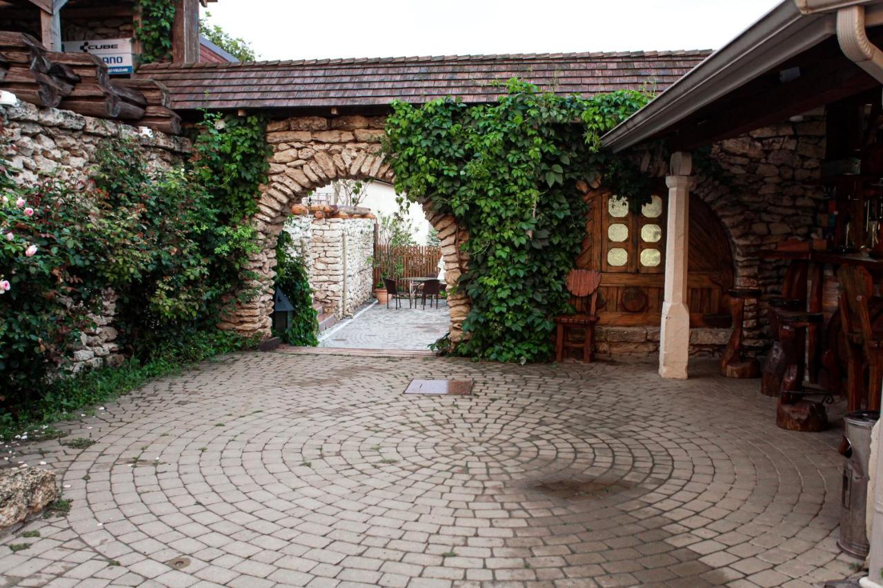Trebujeni Vila Etnica מראה חיצוני תמונה