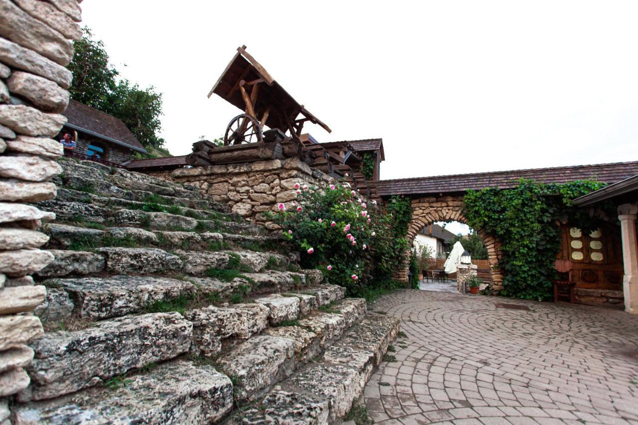 Trebujeni Vila Etnica מראה חיצוני תמונה